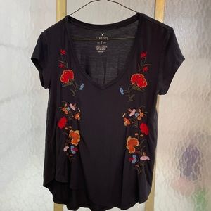 AMERICAN EAGLE OUTFITTERS floral embroidered navy